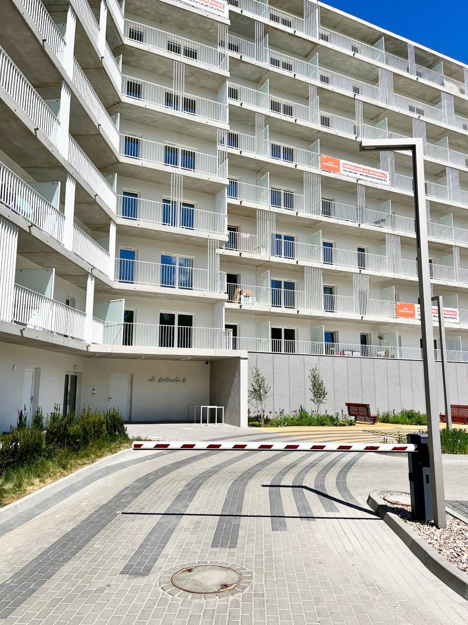 Apartament Zielone Podwale Waldenburg Exterior foto